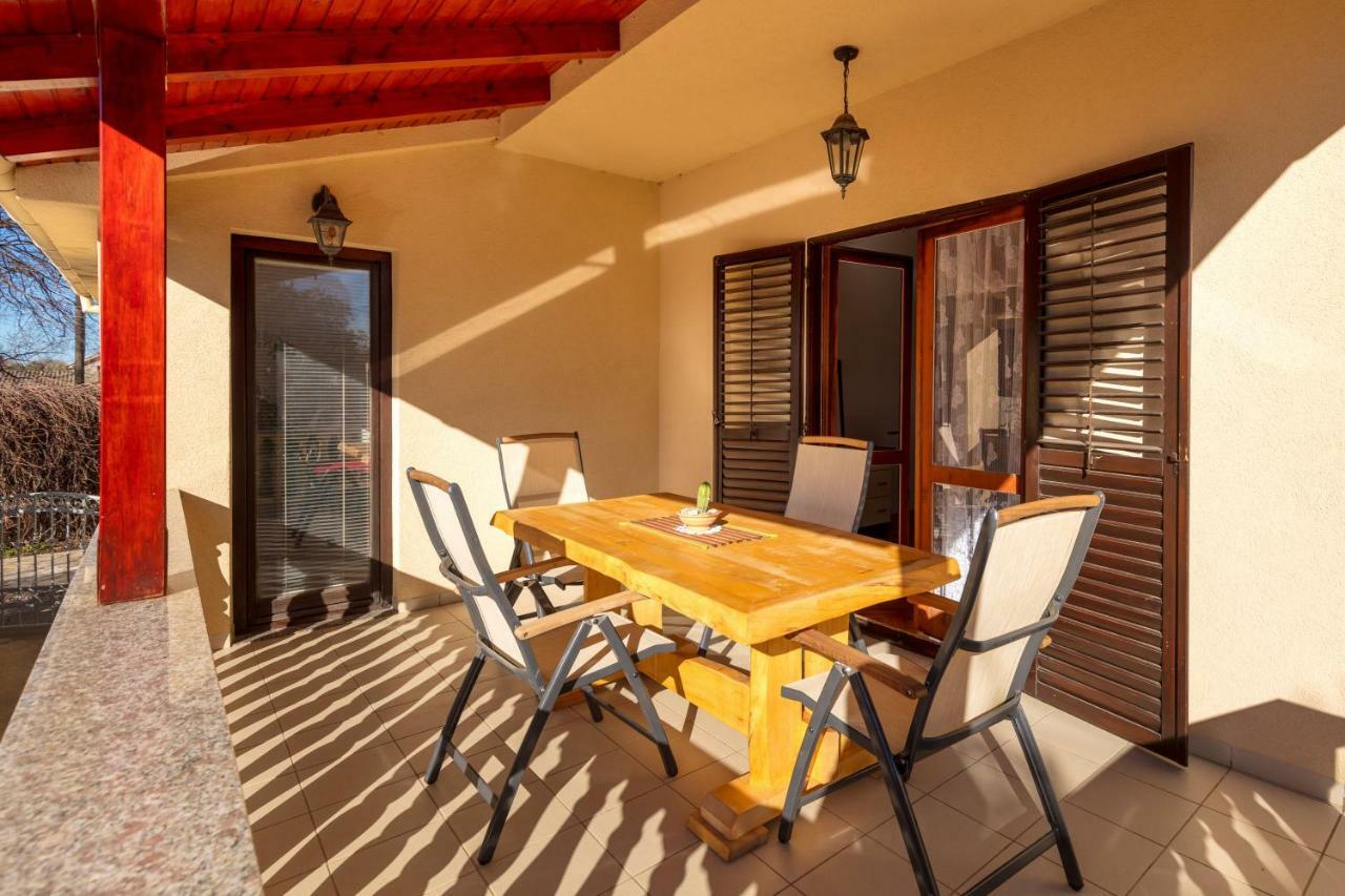 Donji Zemunik Vacation Home Duilo מראה חיצוני תמונה